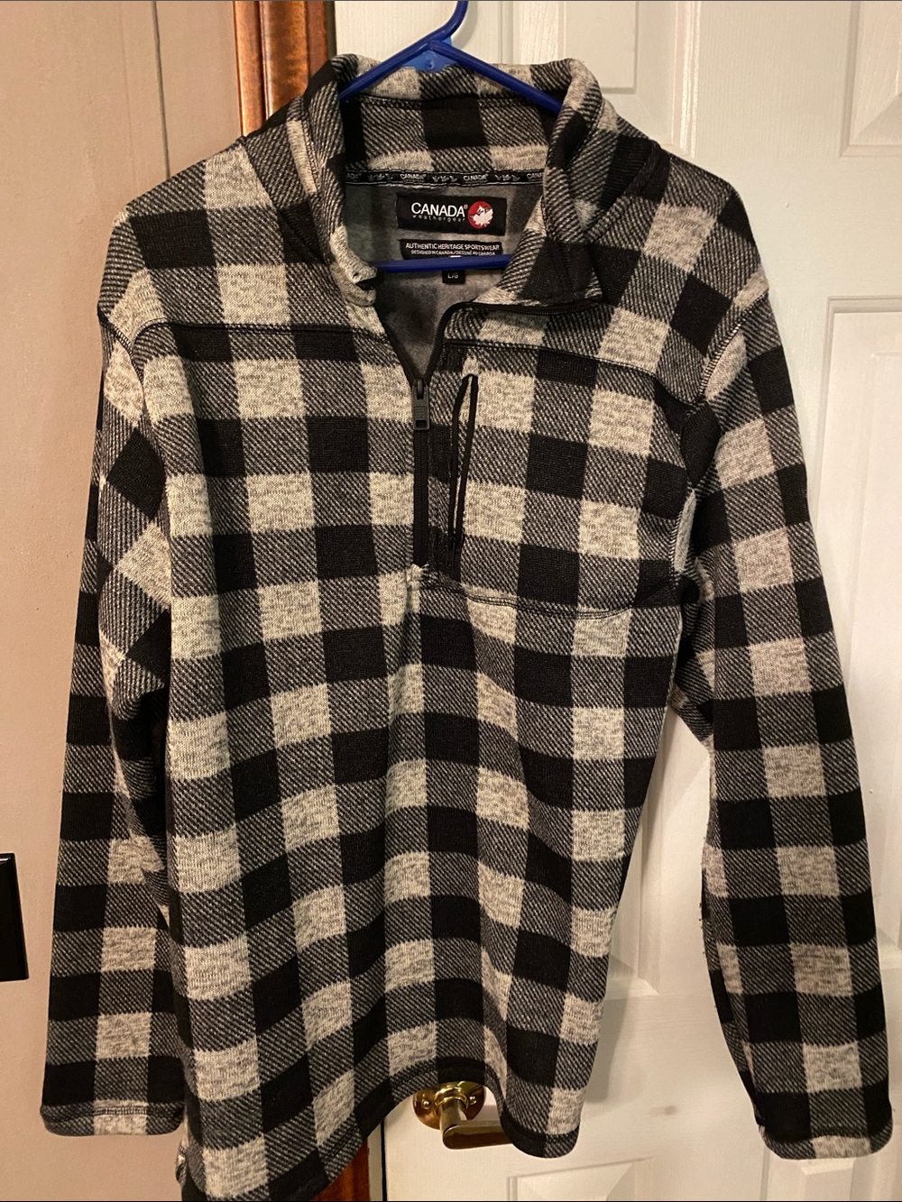Canada Weather Gear Women’s Black & White Plaid Quarter-Zip Pullover